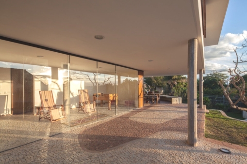 Contemporary-Property-Design-Brazil-04