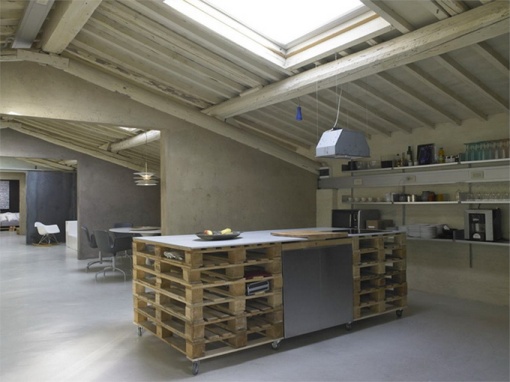 Modern-Minimalist-Loft-in-Florence-