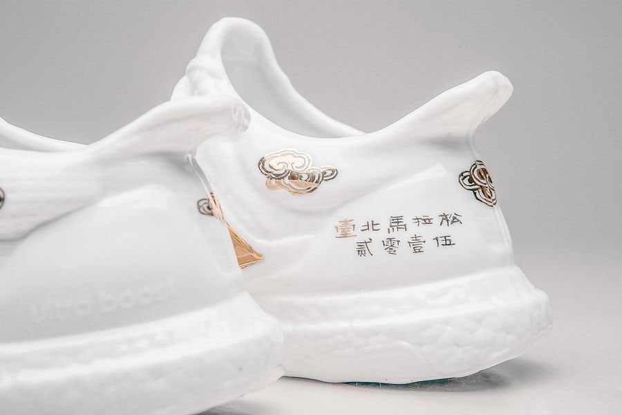artist-creates-gold-dipped-adidas-ultra-boosts-6